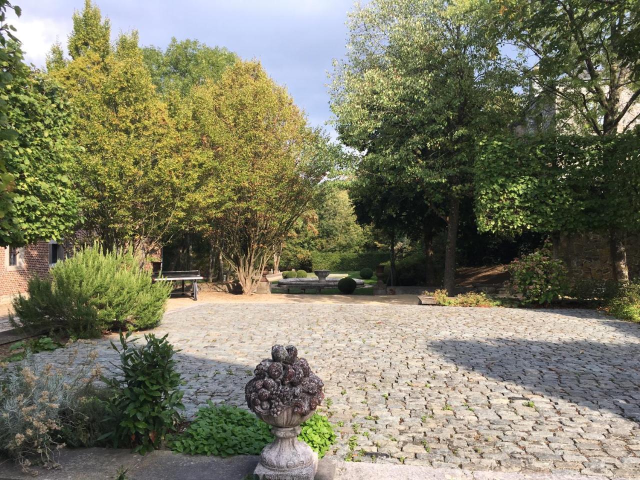 Les Confidences De Messire Sanglier, Stylished Guest Houses Beauraing Zewnętrze zdjęcie